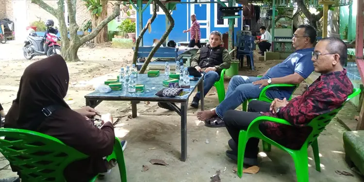 Foto: Komisi Pengawas Persaingan Usaha (KPPU) melakukan kunjungan lapangan ke Koperasi Desa Merah Putih (KDMP) Desa Marindal II, Kecamatan Patumbak, Kabupaten Deli Serdang.(Ist)