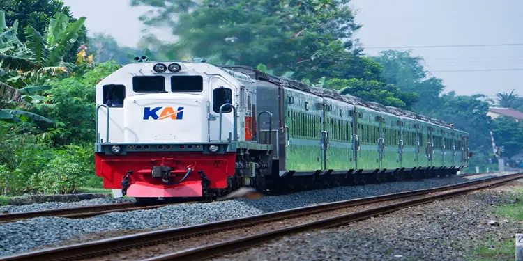Foto: KAI Divre I Sumut memastikan seluruh perjalanan kereta api di wilayahnya kembali normal pascagempa bumi bermagnitudo 5,6 Skala Richter yang mengguncang Gayo Lues, Aceh, Rabu (22/7).(Dok:KAI Divre I Sumut)