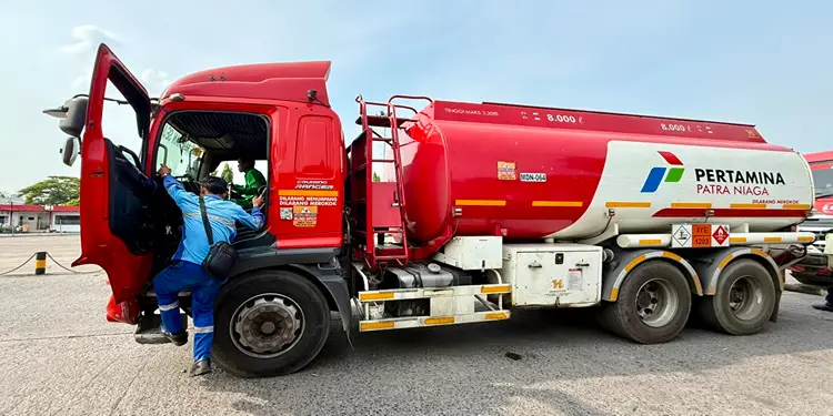 Foto: Pertamina Patra Niaga Regional Sumbagut terus memperkuat distribusi BBM di wilayah Sumatera Utara guna memastikan kebutuhan energi masyarakat tetap terpenuhi.(Dok:Pertamina Sumbagut)