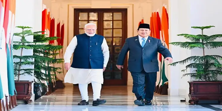 Foto: PM Narendra Modi dan Presiden Prabowo.(News.Okezone/HO-Biro Pers)