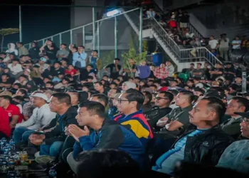 Foto: Ribuan Warga Medan Hadiri Nobar Final Piala Dunia Bersama Wali Kota 8