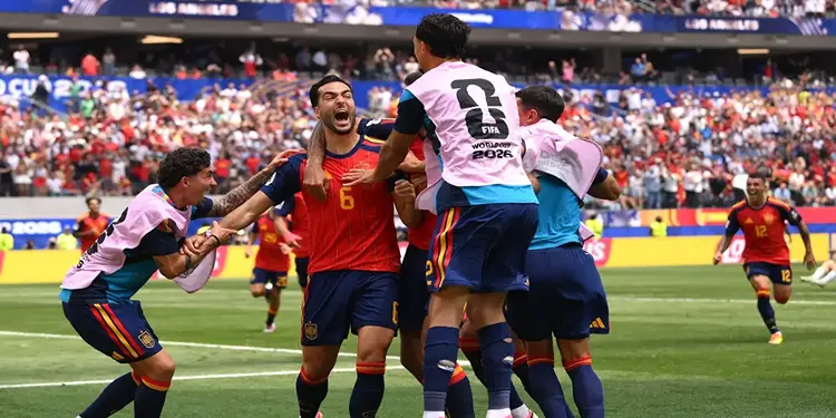 Foto: Timnas Spanyol berhasil mengamankan tiket menuju babak semifinal Piala Dunia 2026 setelah memetik kemenangan tipis 2-1 atas Belgia.(https://x.com/FIFAcom)